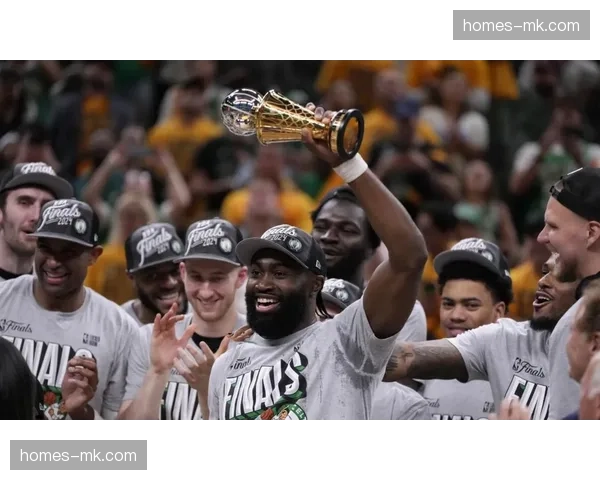 凯尔特人攻防效率均列联盟前列 布朗领军下球队稳定性出色