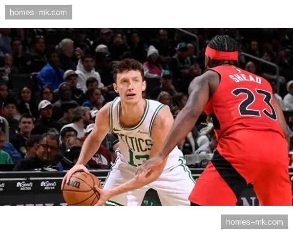 布朗43分7助攻对攻大战表现 凯尔特人胜热火个人火力全开